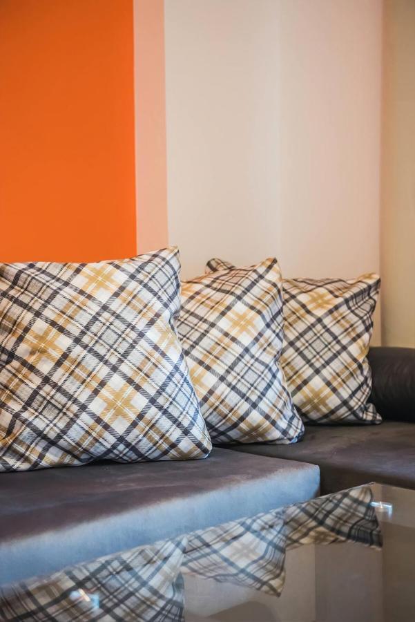 Orange Geranium Apartment Thessaloniki Exterior photo