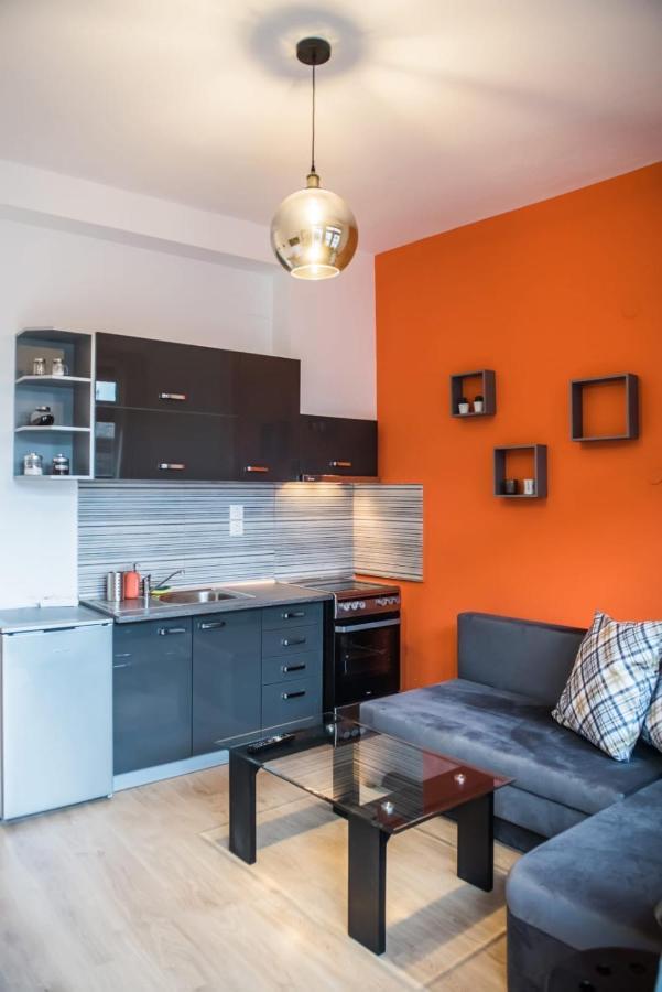 Orange Geranium Apartment Thessaloniki Exterior photo